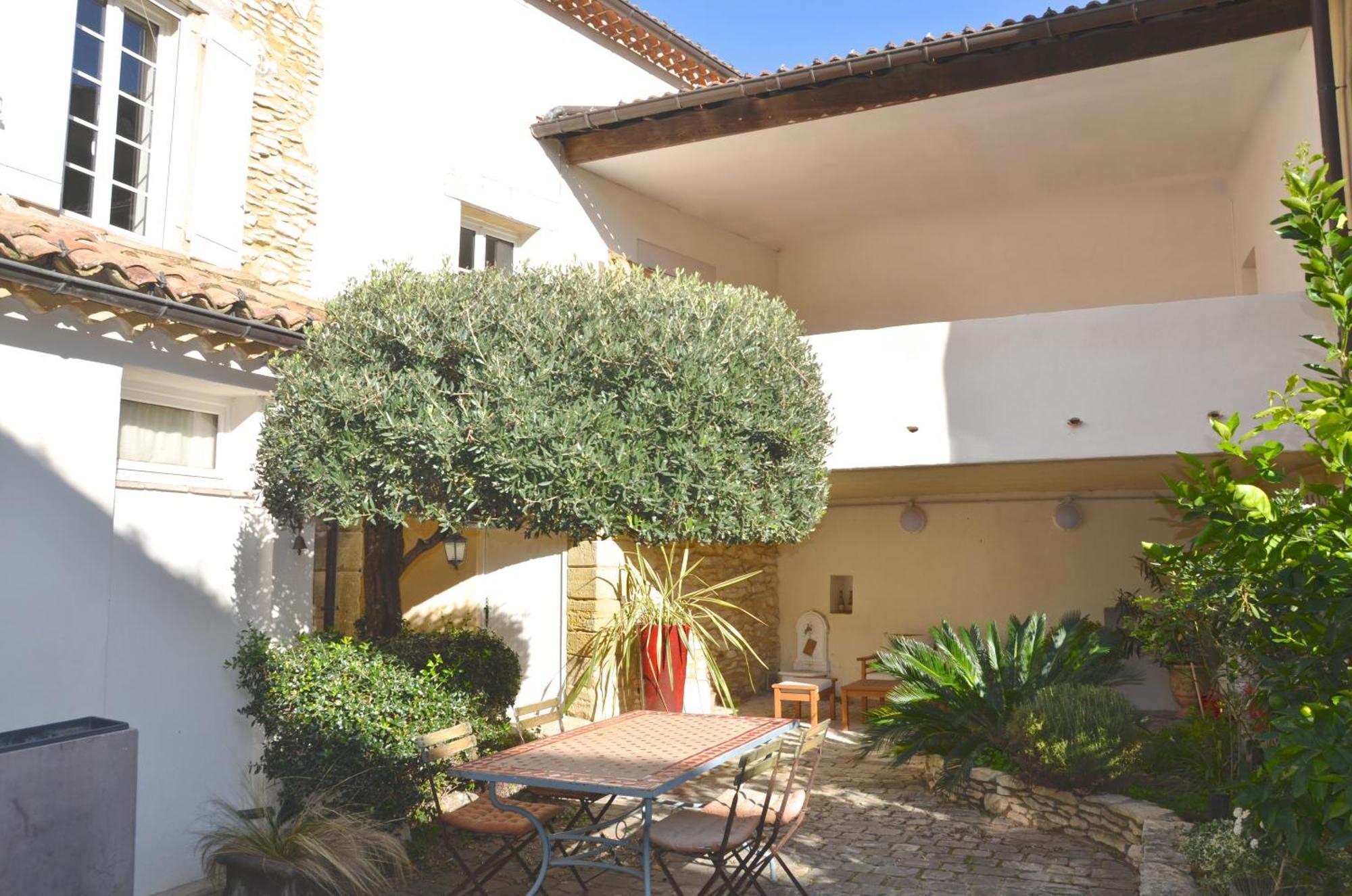 Locus Amoenus Bed & Breakfast *