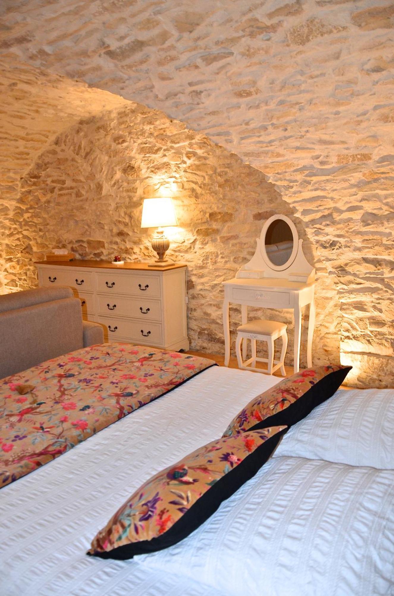 Bed & Breakfast Locus Amoenus Lirac