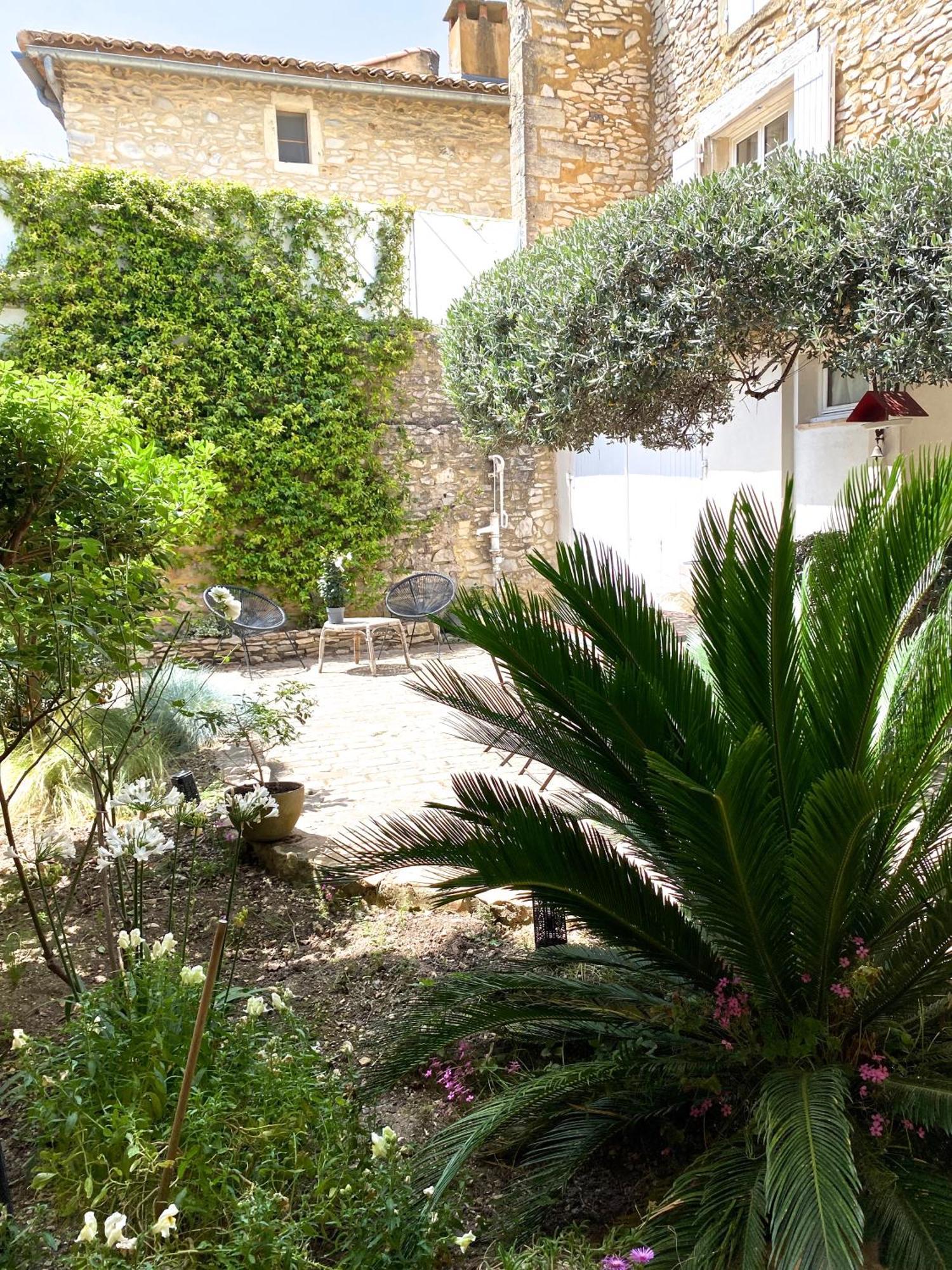 Locus Amoenus *